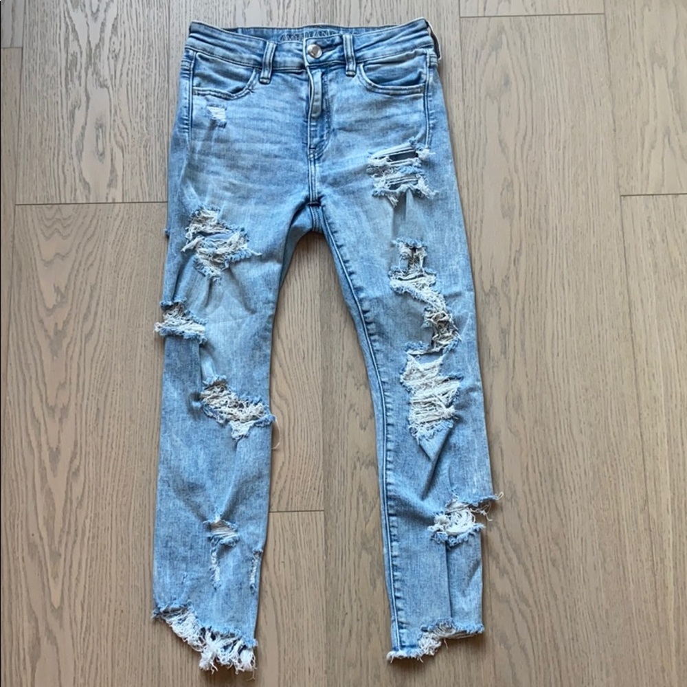 American Eagle Distressed Hi Rise Jegging Crop